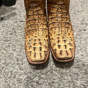 Caiman Neck Cowboy Boots